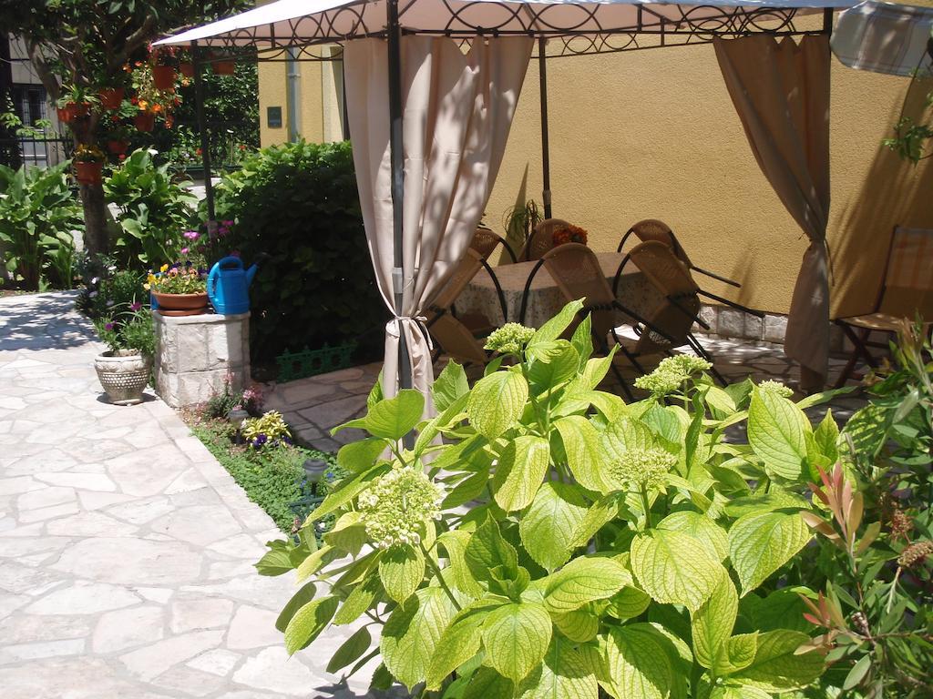 Apartments Matkovic Cattaro Esterno foto
