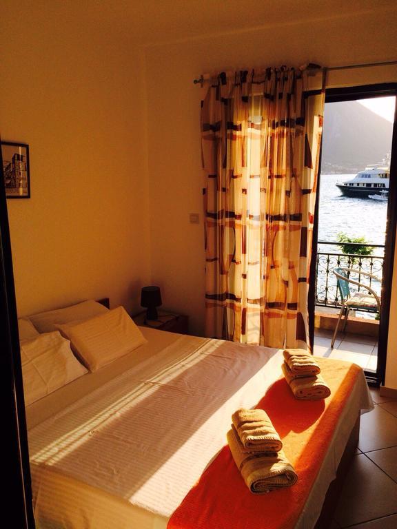 Apartments Matkovic Cattaro Esterno foto